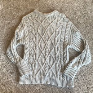 Universal Thread sweater